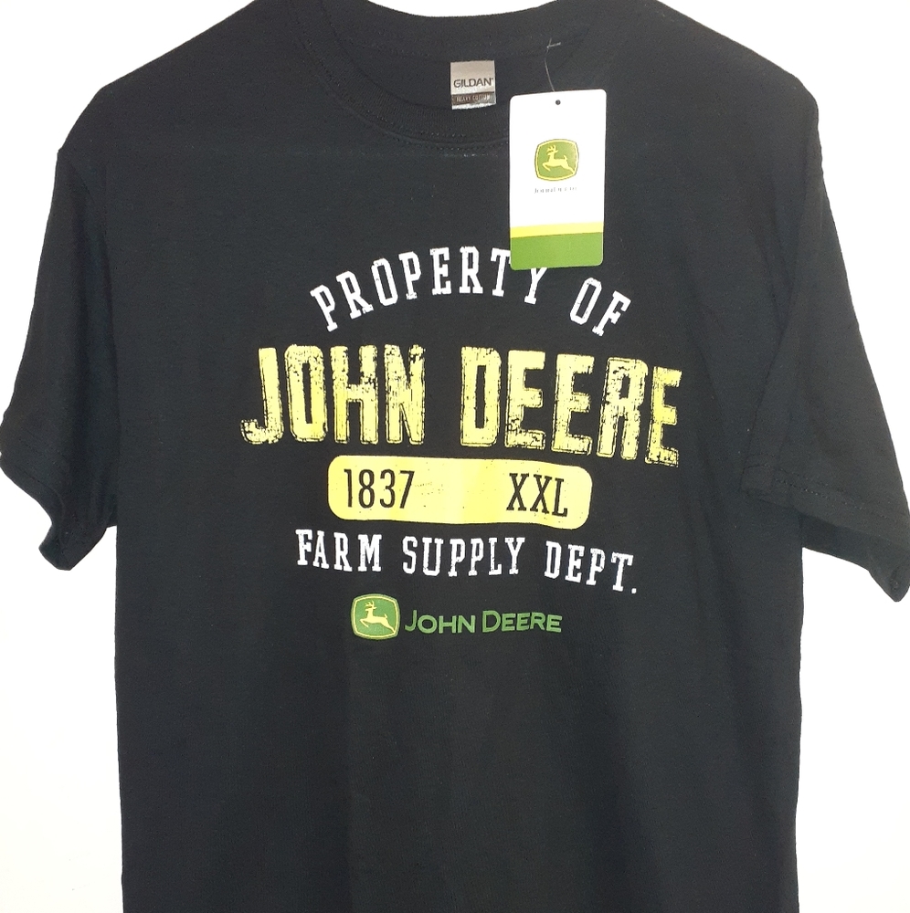 Property of John Deere Mens Size Medium Tshirt NWT